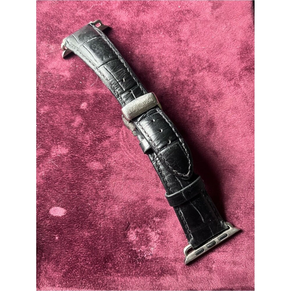Longvadon Black Leather Apple Watch Band 42mm 44mm Croc Embossed